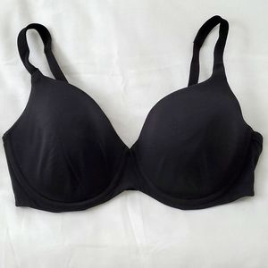 BNWT Body by Victoria Underwire Bra